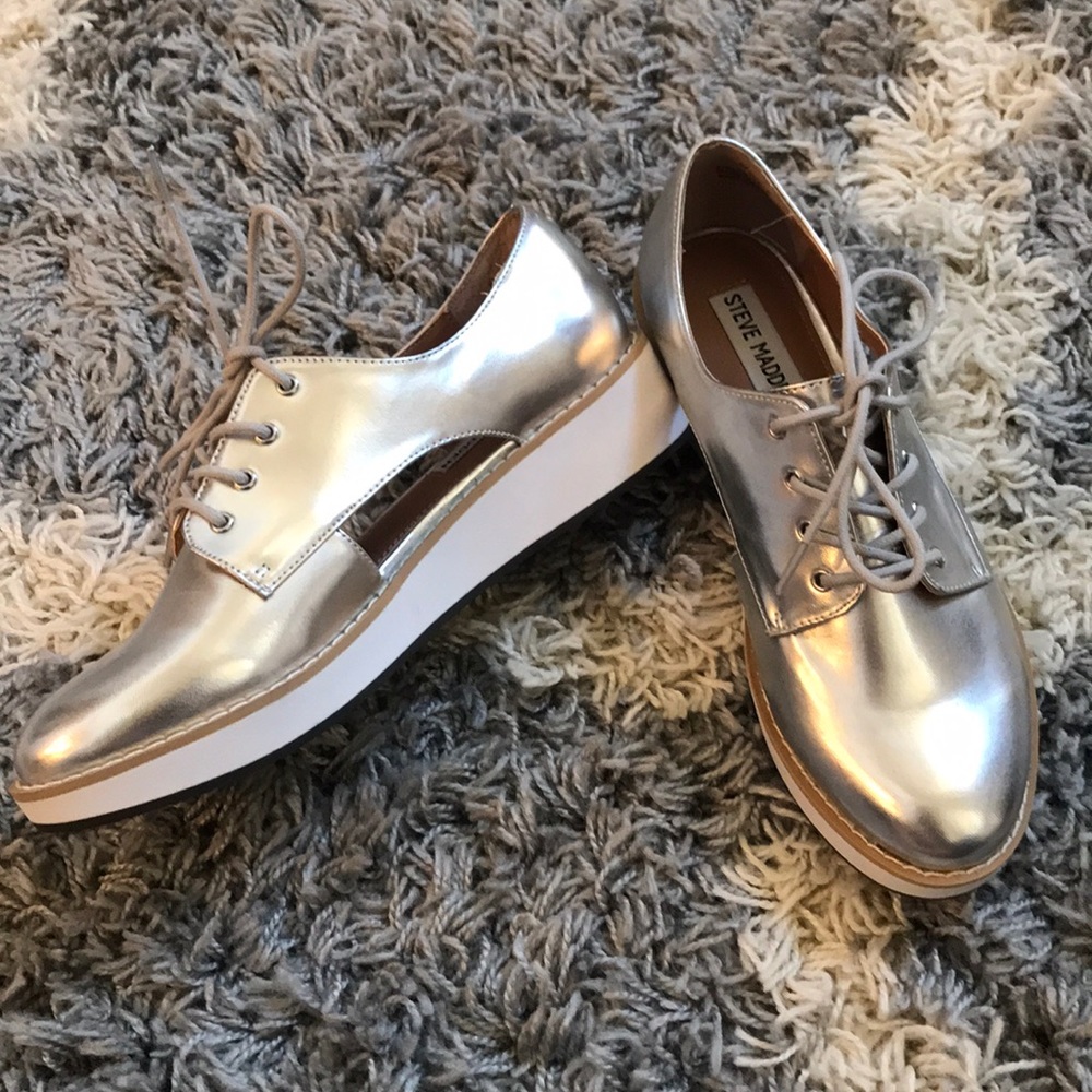 NWOB Steve Madden Revealed Oxfords
